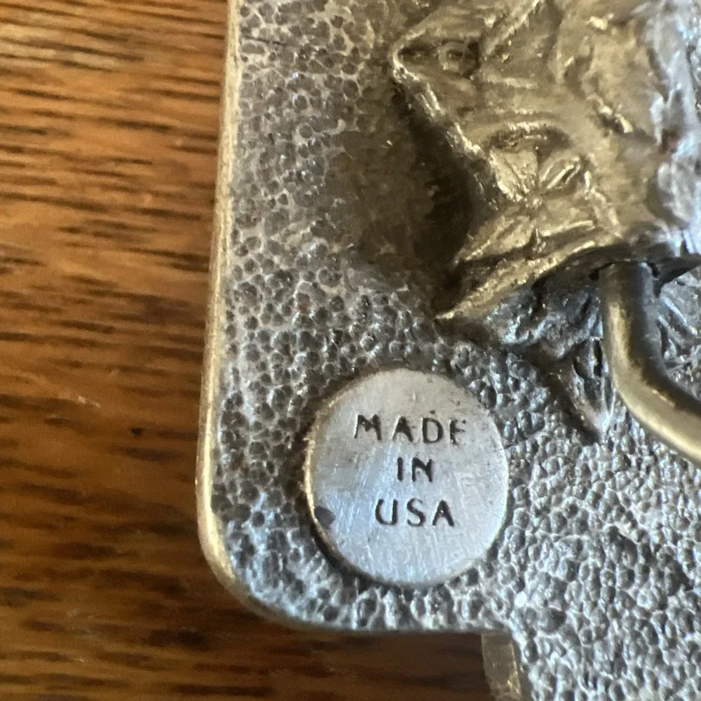 VTG U.S. Army Belt Buckle Tank Flag 1982 Bergamot Brass Works #K132 Made in USA